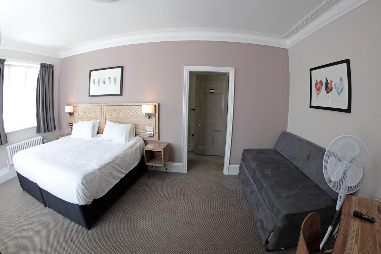 Bear Inn, Somerset By Marston'S Inns Street Exterior foto